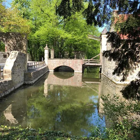 No. 11 Otel Ludinghausen