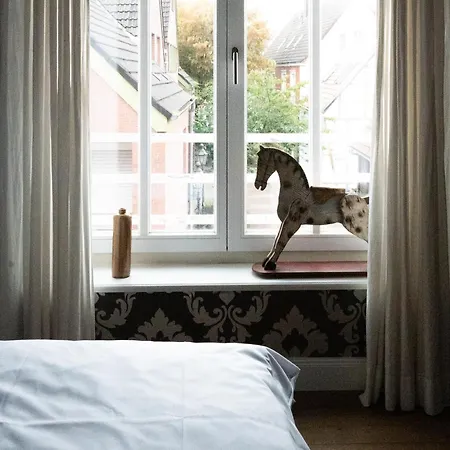 No. 11 Hotel Ludinghausen